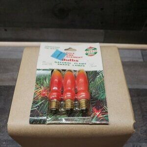 Vintage Jayem Red & Yellow Flame Bulbs C7 1/2 C7.5 Socket Pack of 3 Bulbs NOS
